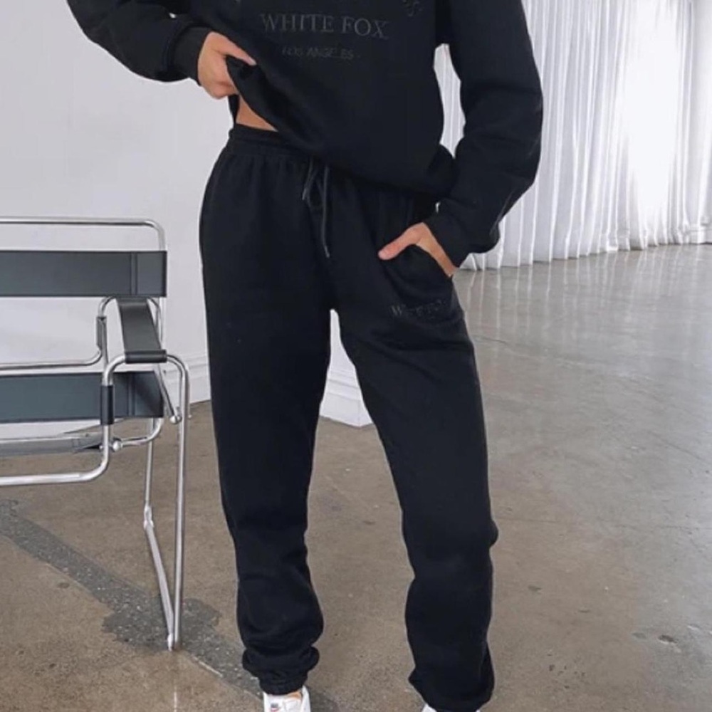 White Fox Boutique Make You Mine Sweatpants in black